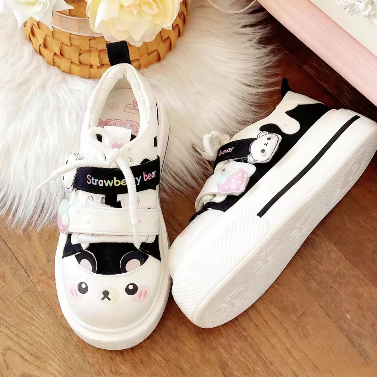 2026 Autumn New Cute Strawberr - Women'S Shoes Casual Sneakers 评论和价格